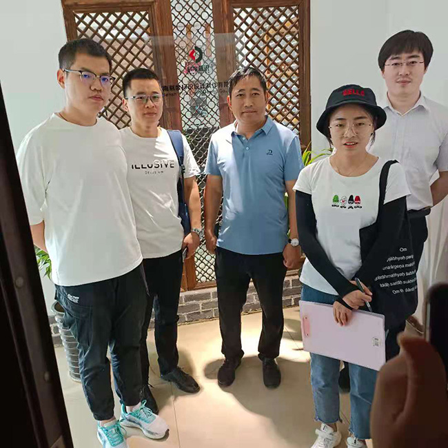 近距離接觸——省知名房地產(chǎn)客戶(hù)到公司參觀考